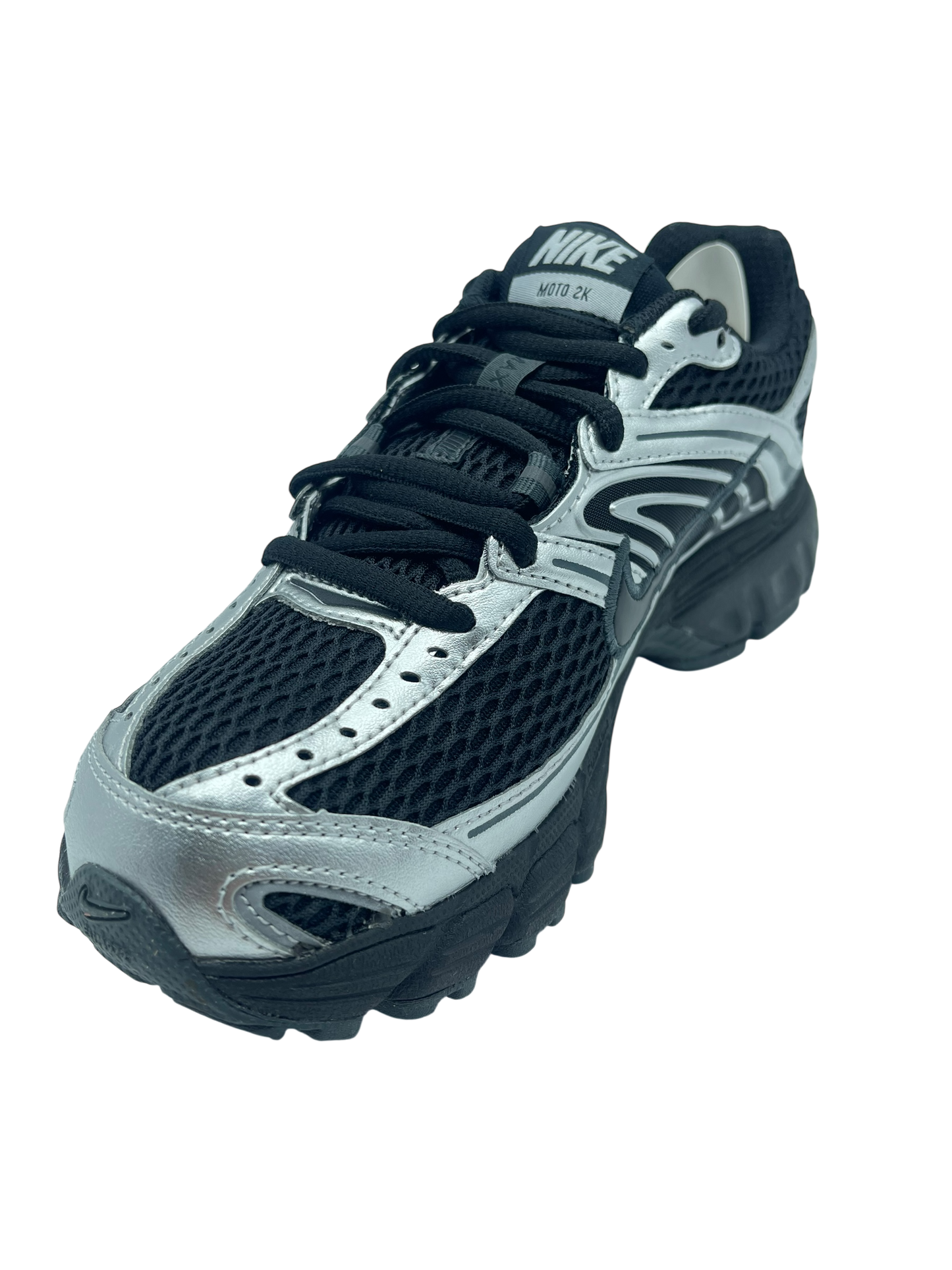 NIKE AIR MAX MOTO 2K W BLACK/BLACK/METALIC SILVER