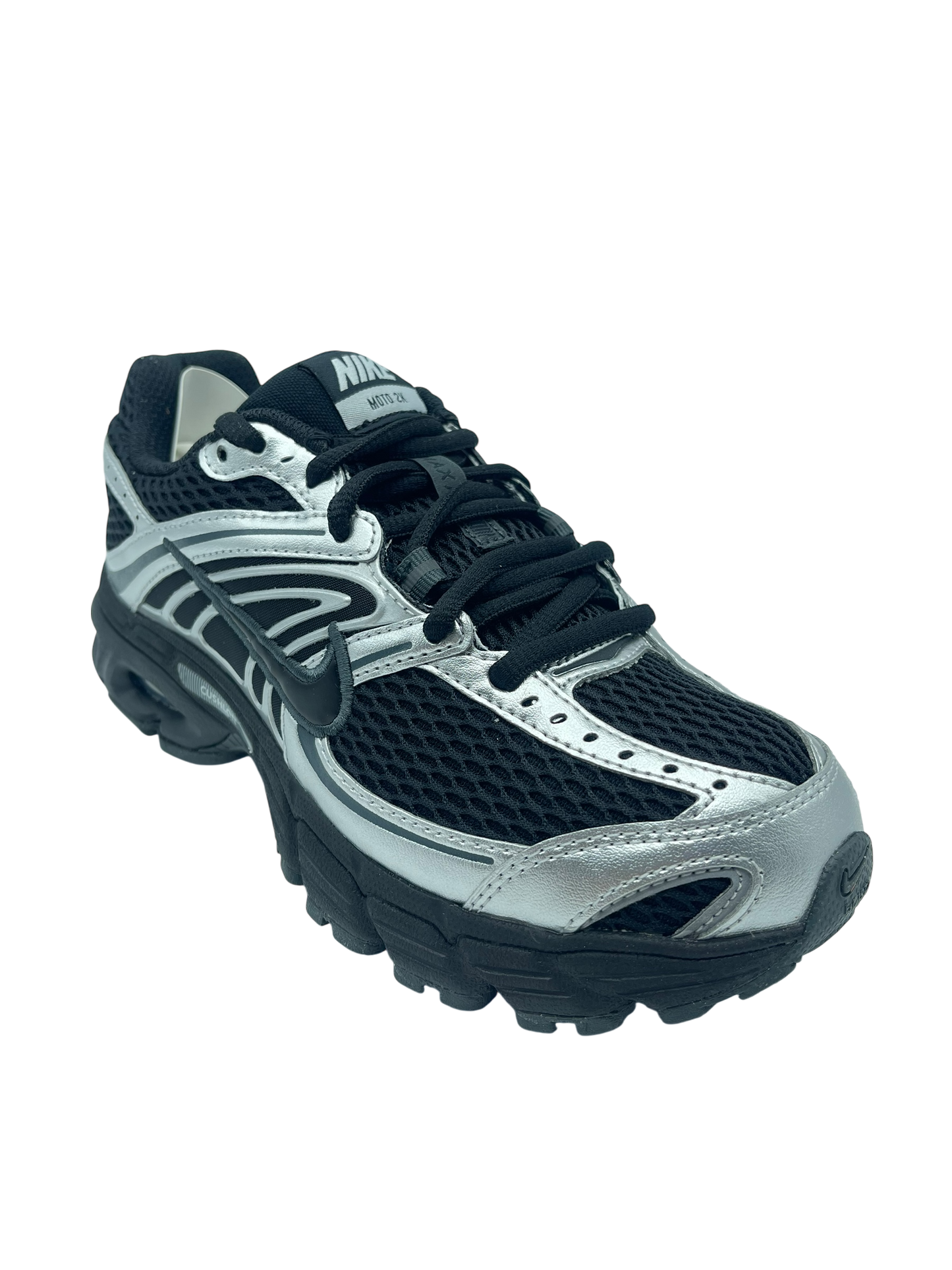 NIKE AIR MAX MOTO 2K W BLACK/BLACK/METALIC SILVER